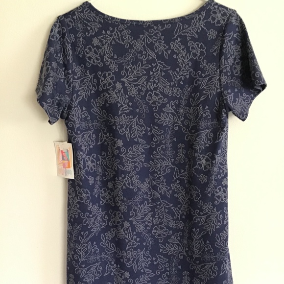 LuLaRoe Classic Tee size S - Picture 3 of 3